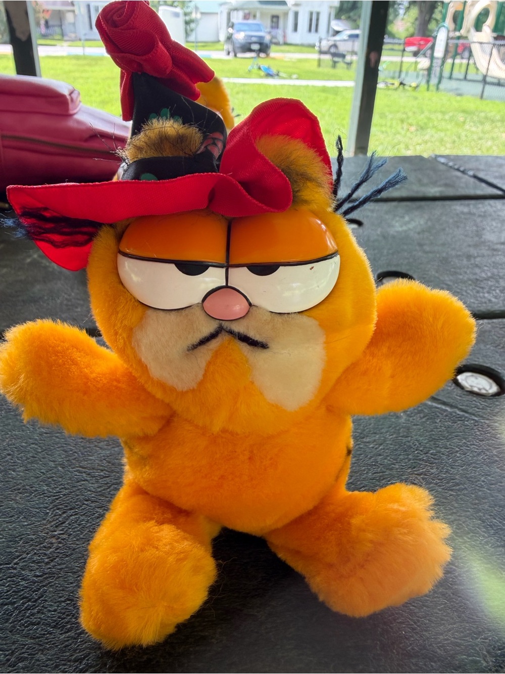 Vintage Stuffed Birthday hat Garfield
